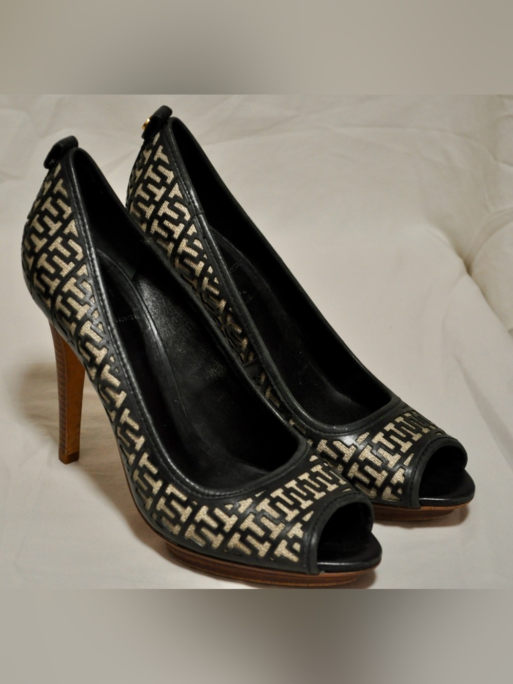 Tory Burch Black and Cream Logo Peep-Toe High Heels
